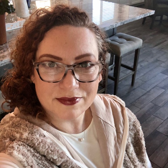 Meet your Posher, Kerry - Picture 3 of 3